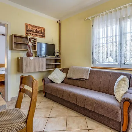 Apartment Awesome In Kavran With Wifi